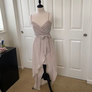 EXPRESS HIGH/LOW XSMALL DRESS. USED.